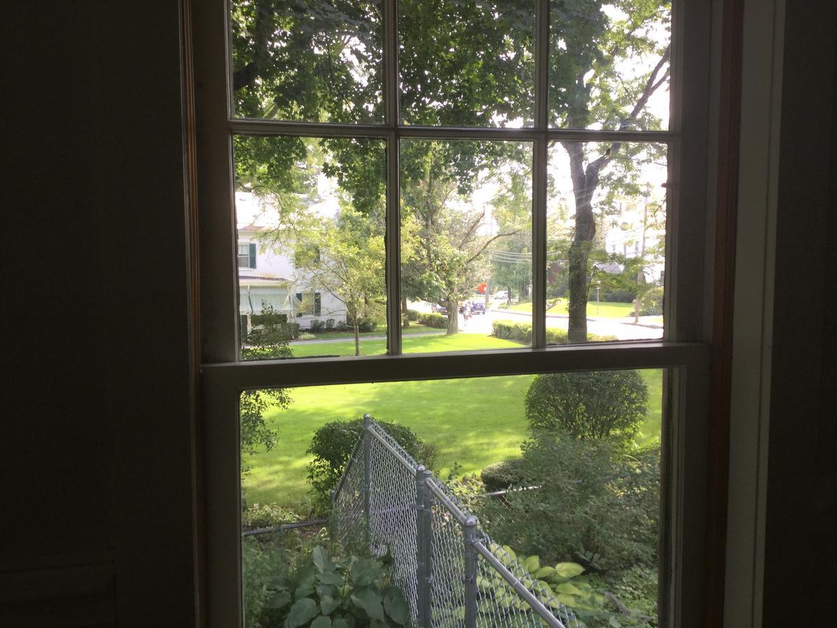 Eddington House Inn North Bennington Exterior photo